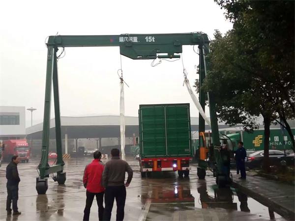 輪胎式集裝箱龍門吊哪里有賣？—靖江市起重